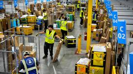 US economic growth increased last quarter to a healthy 2.8% annual rate