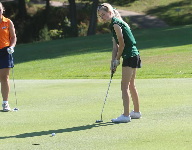 St. Bede's Anna Cyrocki puts during the Class 1A Regionals on Tuesday, Sept. 30, 2025 at Spring Creek Golf Course in Spring Valley.