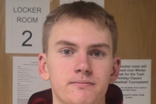 Danny Snyder scores 1,000th career point in Glenbard East win: Saturday’s Suburban Life sports roundup