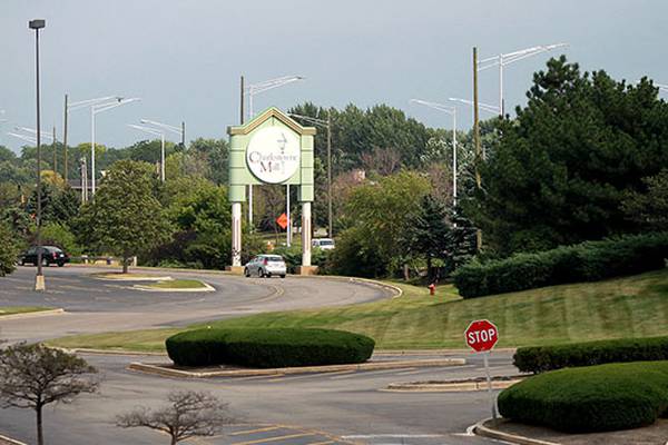 Should east St. Charles pause new car washes, gas stations, drive-thrus? Moratorium fails to gain steam