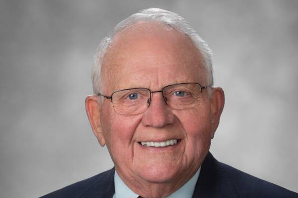 Ex-Kane County Board member, longtime North Aurora mayor Dale Berman dies at 91