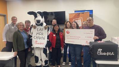 Joliet Chick-fil-A surprises Northern Illinois Food Bank employees with lunch, check before Thanksgiving