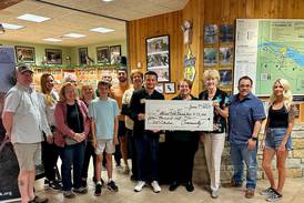 Starved Rock Foundation breaks record, raises $15K during calendar fundraiser 