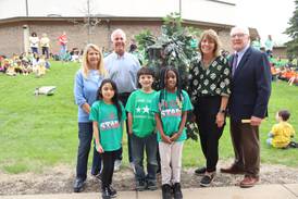 Thigpen School celebrates Arbor Day with the City of Joliet