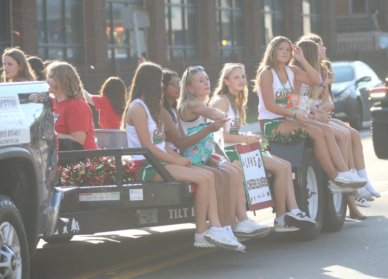 L-P cheerleaders ride on a float during the L-P homecoming parade on Thursday, Oct. 2, 2025 downtown Peru.