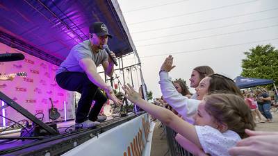 River Country Summer Kickoff concert draws crowds to Dixon riverfront