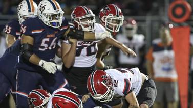 Luke Hendershott, Yorkville defense does it again, tops Oswego in matchup of unbeatens 