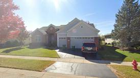 Single-family home in Huntley sells for $640,000