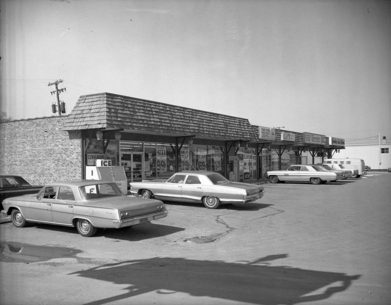 Looking southwest on East Hillcrest Drive in DeKalb, May 1969.