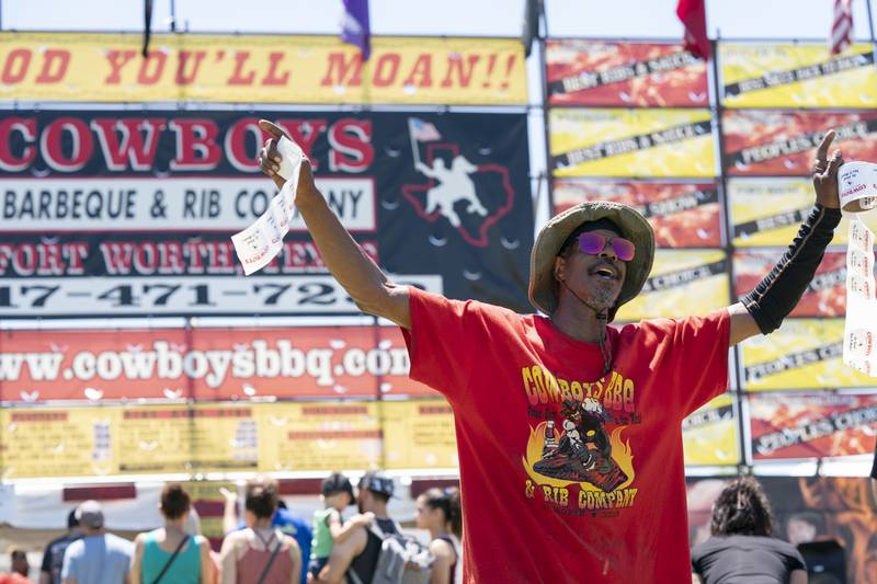 Photos Lake in the Hills Rotary Rockin' Ribfest Shaw Local