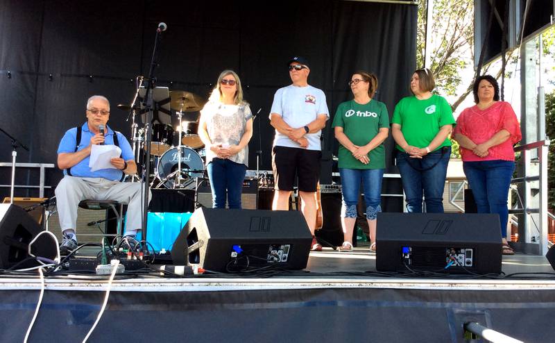 Sugar Grove Chamber of Commerce's Community Spirit Award recipients were announced on July 29 at the Sugar Grove Corn Boil. 
Left to right: John Guddendorf Jr, Shari Frieders (Between Friends Food Pantry), Pete Wallers (Engineering Enterprises Inc.), Lisa Lund (FNBO Sugar Grove), Jackie Link (Old Second Bank Sugar Grove), and Nicole Pryor (Between Friends Food Pantry).