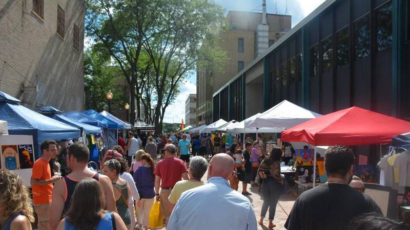 Alley Art Festival to return Aug. 30 to downtown Aurora