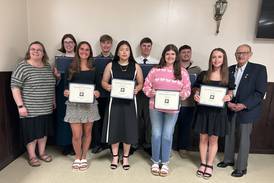 Oglesby Elks honor students at annual awards banquet