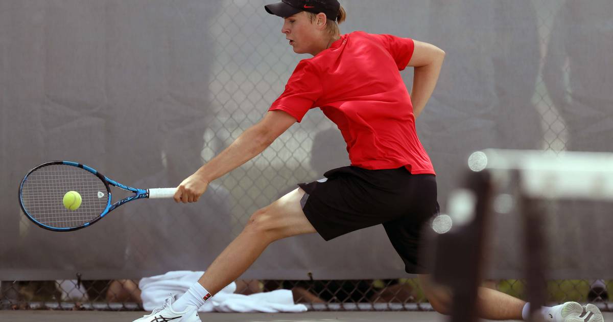 Shaw Local presents the sports roundup of suburban life on Friday