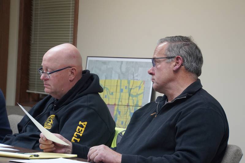 Creston Village Trustees Curt Ward (left) and Reid Elliot participate in a meeting on Tuesday. Nov. 4, 2025.