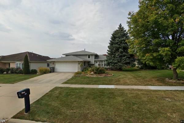 Single-family home in Romeoville sells for $380,000