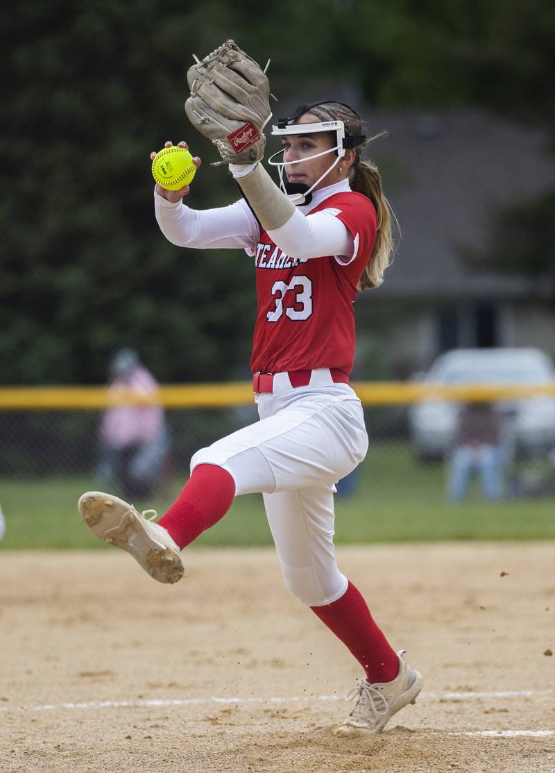 Fulton’s Jessa Reed winds up for a pitch against Amboy Wednesday, May 21, 2025, during a Regional semifinal softball game.