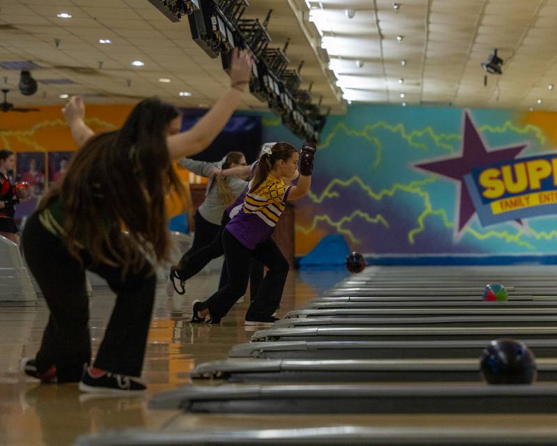 Bowlers bowl balls down lane at the L-P Cavalier Classic on Saturday, December 20, 2025 at Super Bowl in Peru.