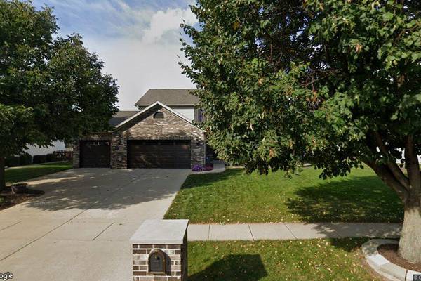Three-bedroom home in Oswego sells for $450,000