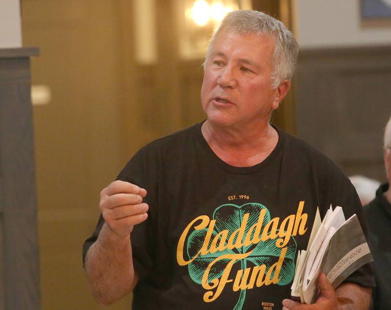 Mike Kohr speaks to a group during a meeting on keeping of Starved Rock name on Monday, April 29, 2024 at Bruce and Ollie's in Utica. The IDNR is looking at changing the name of Starved Rock.