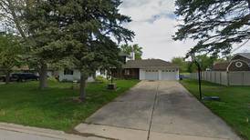 Single-family home sells for $405,000 in Minooka