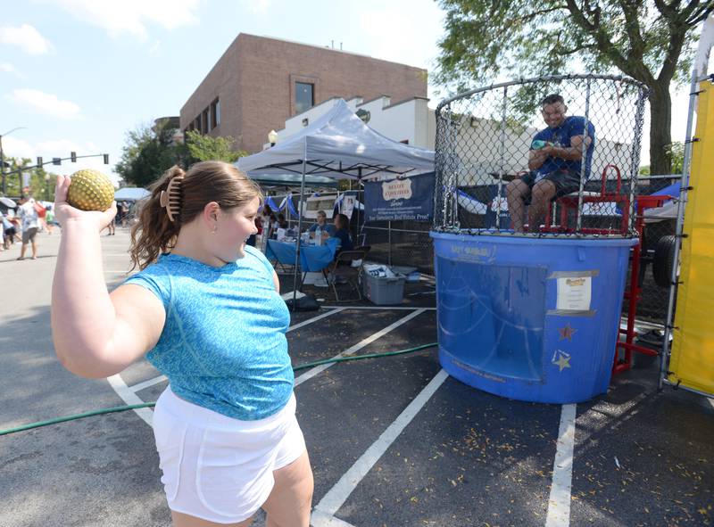 Photos Oktoberfest in Downers Grove Shaw Local