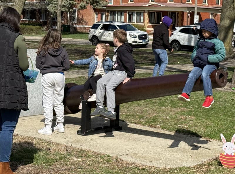Photos from the 2026 Mendota YMCA Easter egg hunt.