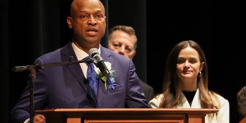 House Speaker Emanuel “Chris” Welch speaks during the inauguration of the 104th General Assembly on Wednesday, Jan. 8, 2025.
