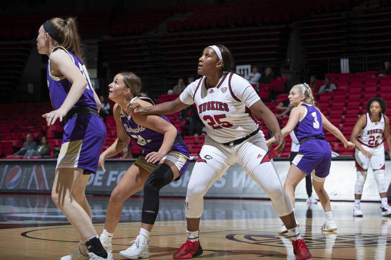 NIU center A'Jah Davis defends the post during a scrimmage against Loras on October 29, 2022.