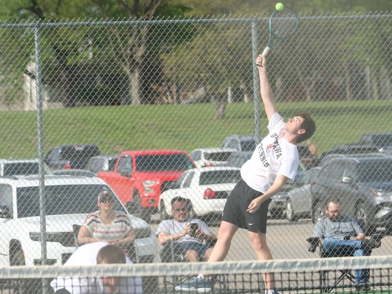 Ottawa slips past La Salle-Peru 3-2 on the courts