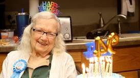 Photos: 94‑year‑old Starved Rock volunteer celebrates birthday after 10,000 hours of service