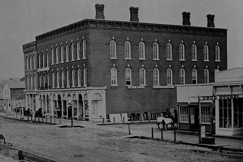 One of the earliest skating rinks in Kankakee, known as the Kankakee Rink or White’s Rink (for the proprietor, L.W. White), was located in the Swannell building at Schuyler Avenue and Court Street.