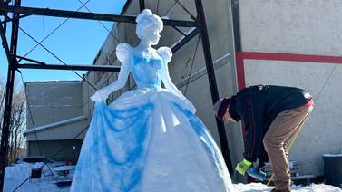Cinderella rises from the snow in Oregon, Illinois