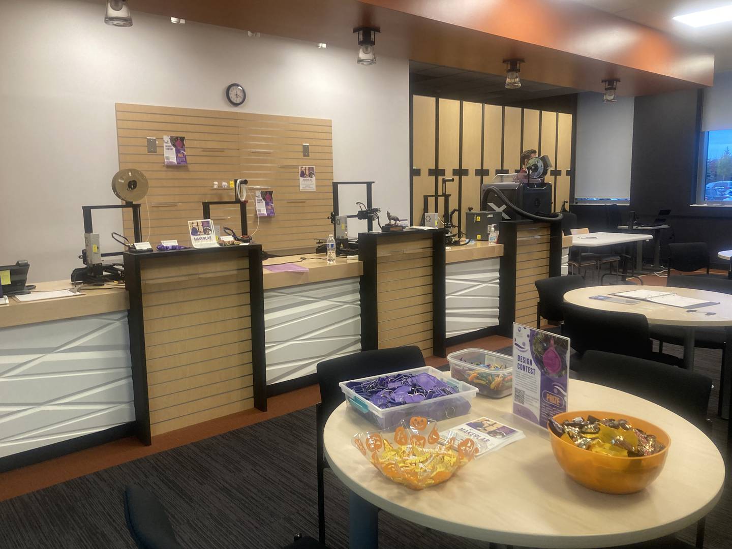 3D printers in JJC Maker's Lab.