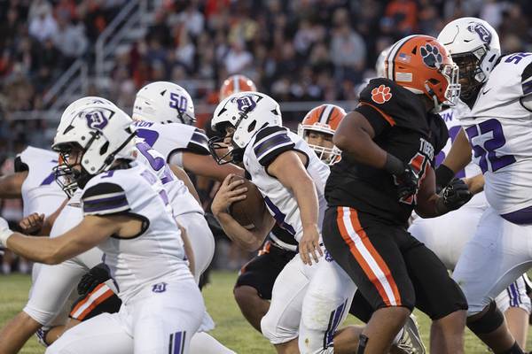 Big plays send top-ranked Byron past Dixon