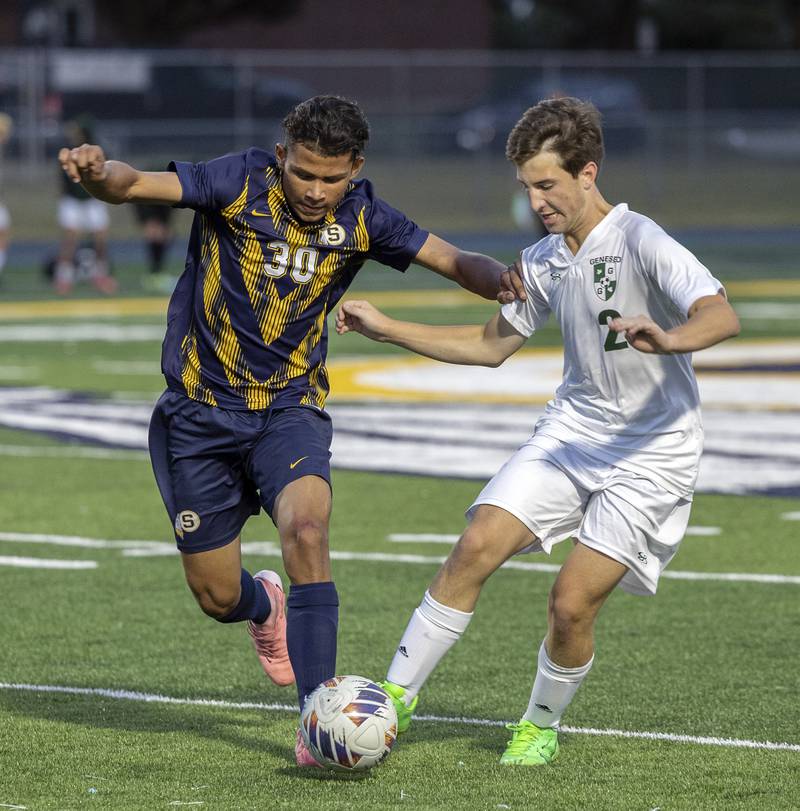 Sterling’s Felipe Vasquez works against Geneseo’s Dru Curcuru Tuesday, October. 1, 2024, at Sterling High School.