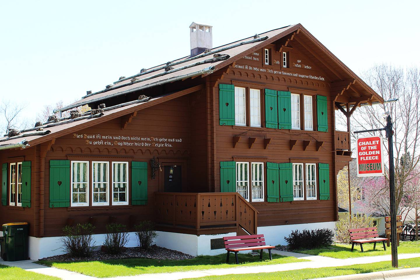 Chalet of the Golden Fleece
618 Second St., New Glarus, WIsconsin.