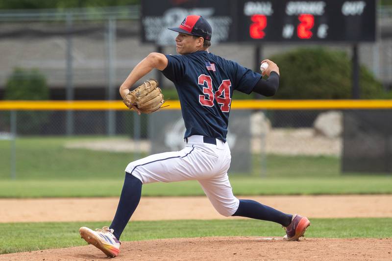 Evan Panther (34) of Illinois pitches on Thursday, July 17, 2025 at Washington Park in Peru.