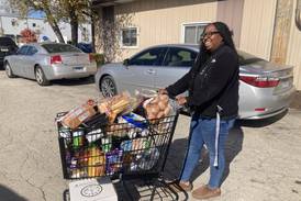 ‘I hope we have enough’: Demand rises at Will County food pantries with SNAP uncertainty