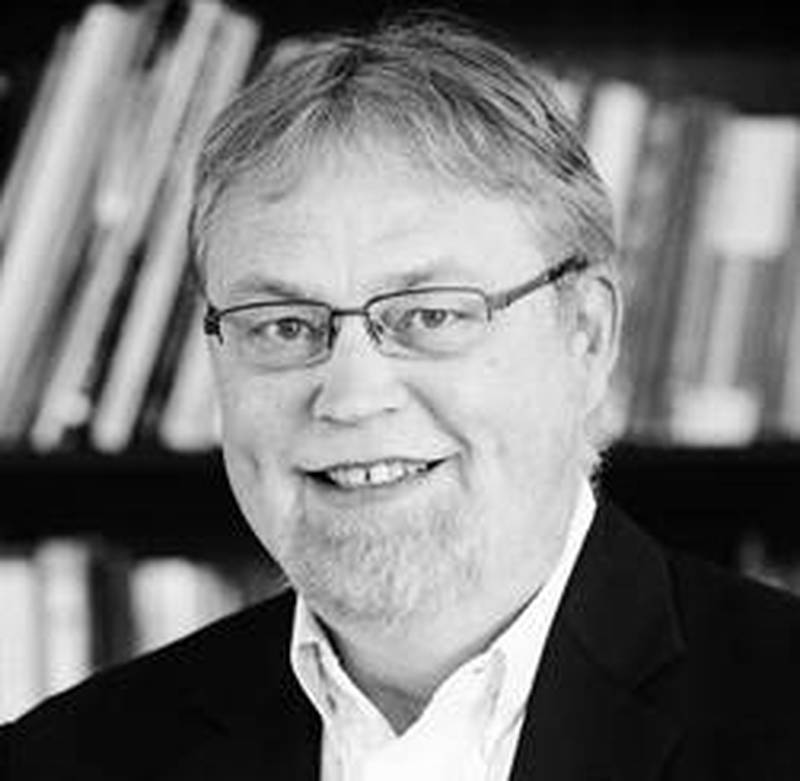 The national chiropractic scientific commission for the Clinical Compass recognized Dr. Jeffrey Cates’ contributions to scientific literature and research. He has served on the Scientific Commission of the Clinical Compass for decades.