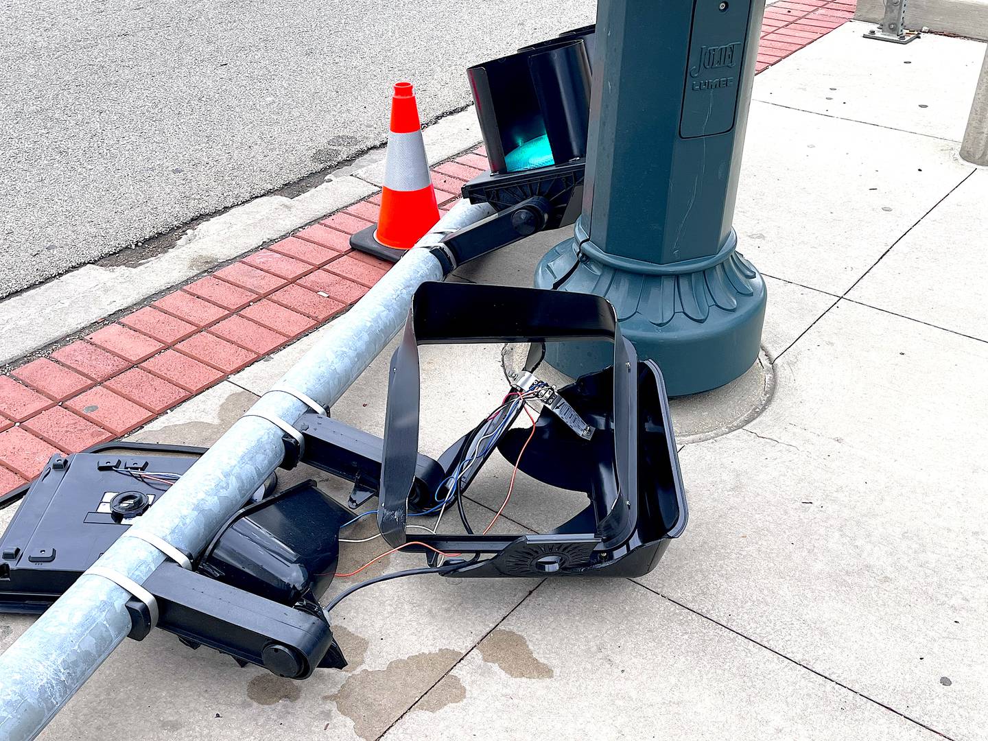 A traffic pole that was reportedly damaged by a semitrailer on Friday, April 10, 2026 at the intersection of Ottawa and Jefferson streets near the Will County Courthouse.