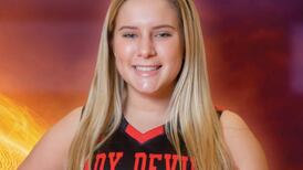 Senior Spotlight>Mia Mautino (Hall High School)