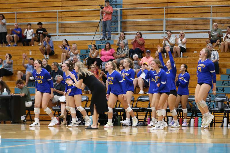 Photos Lyons vs. Willowbrook volleyball Shaw Local