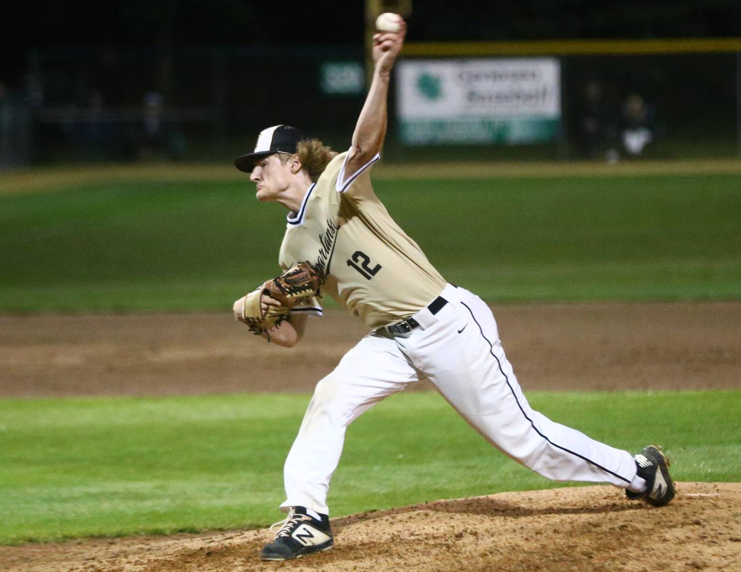 Sycamore's Griffin Hallahan delivers a a pitch to Washington in the Class 3A Supersectional game on Monday, June 6, 2022 in Geneseo.