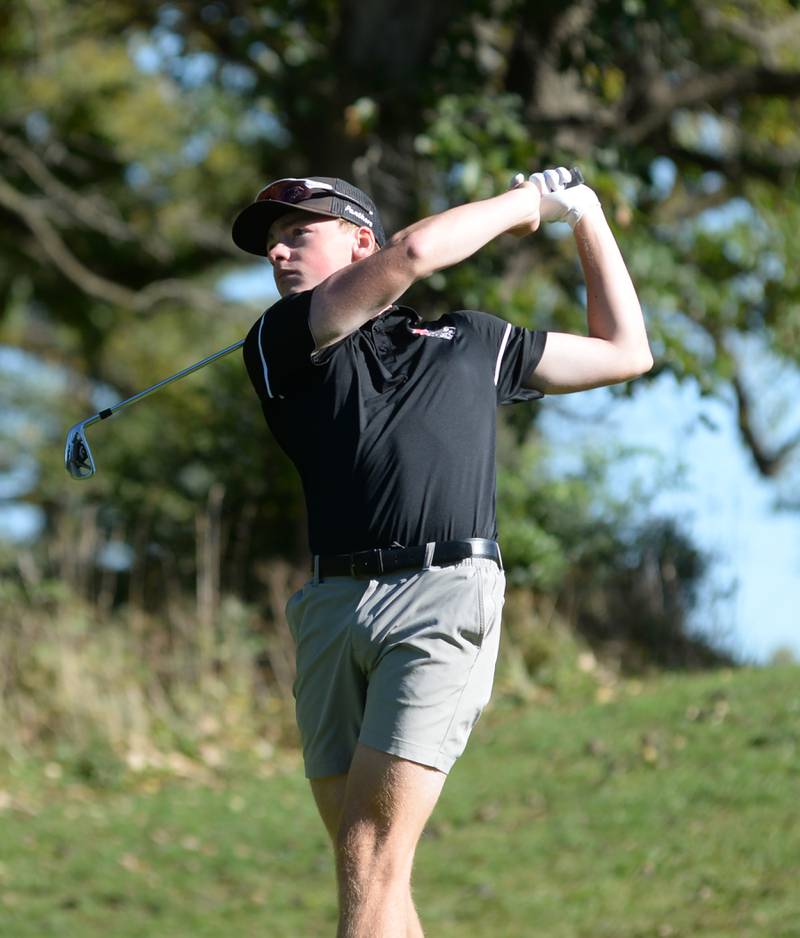 Erie-Prophetstown's Blake Geuns watches his drive at the 1A Lanark Regional at Lake Carroll Golf Course on Wednesday, Oct. 2, 2024.