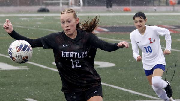 Photos: Huntley vs. Larkin girls soccer