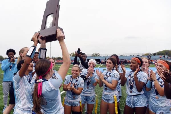 Willowbrook flag football bounces back from tough semi loss to take third
