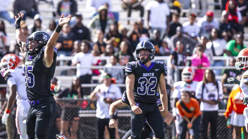 Downers Grove North, on Baker Glomb’s last-second field goal, beats Morgan Park