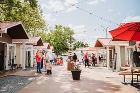 Outdoor shopping destinations 