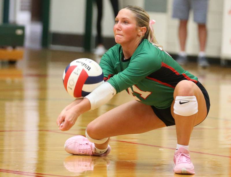 L-P's Karmen Piano digs the ball againt Morris on Thursday, Oct. 10, 2024 in A.J. Sellett Gymnasium at L-P High School.